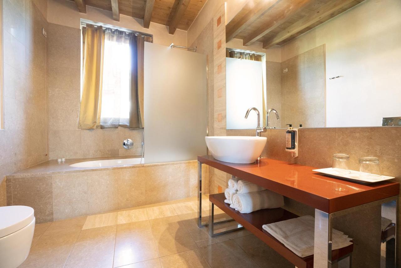 Il Borgo - 1711 Luxury Guest House Arlate 外观 照片