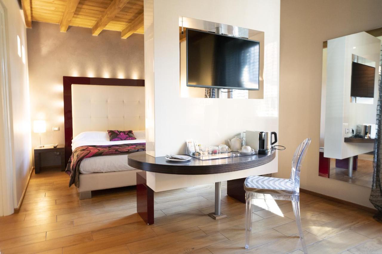 Il Borgo - 1711 Luxury Guest House Arlate 外观 照片